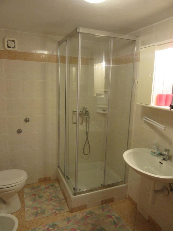 קרלובג Apartmani Gracijela מראה חיצוני תמונה